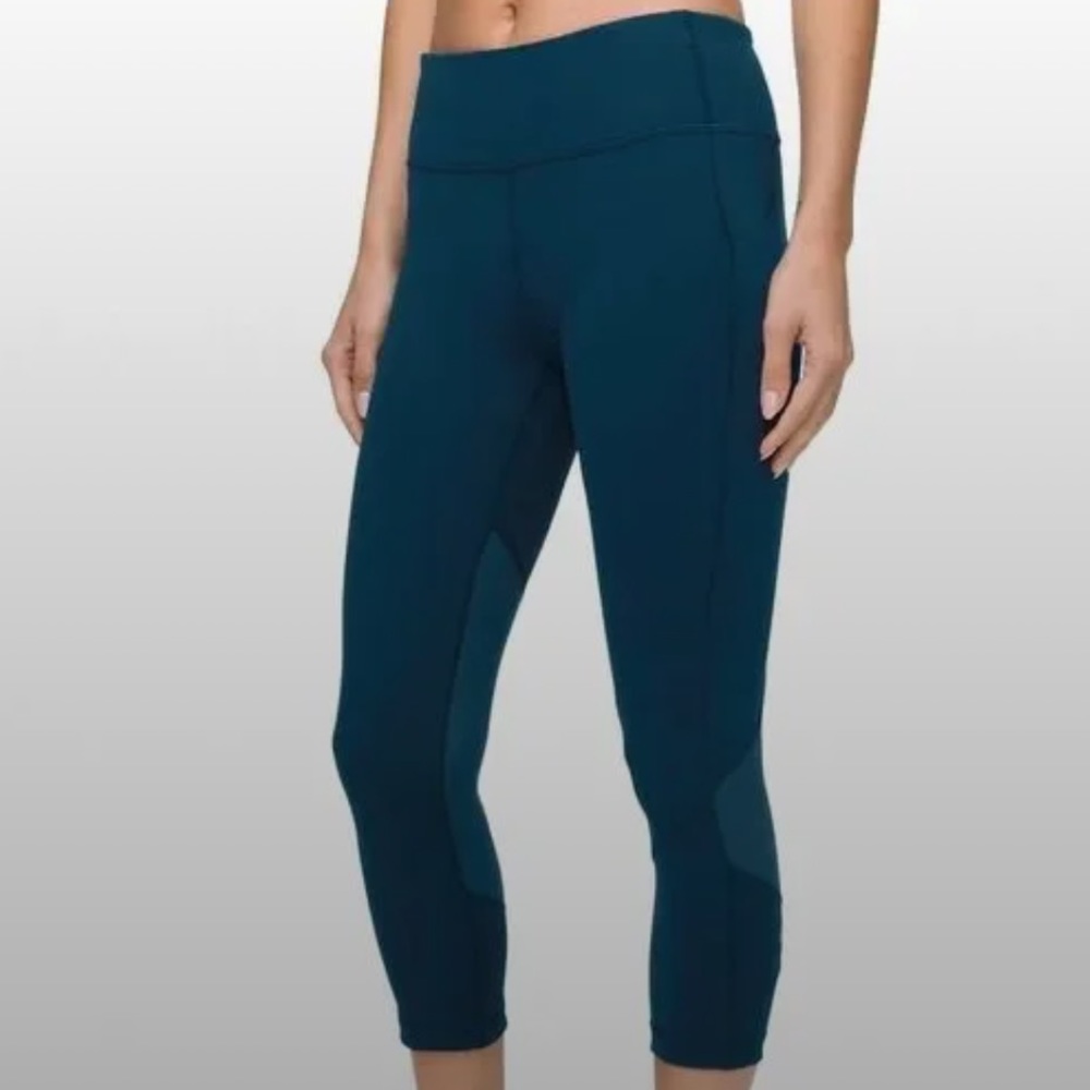 Lululemon pace rival crop 22 navy